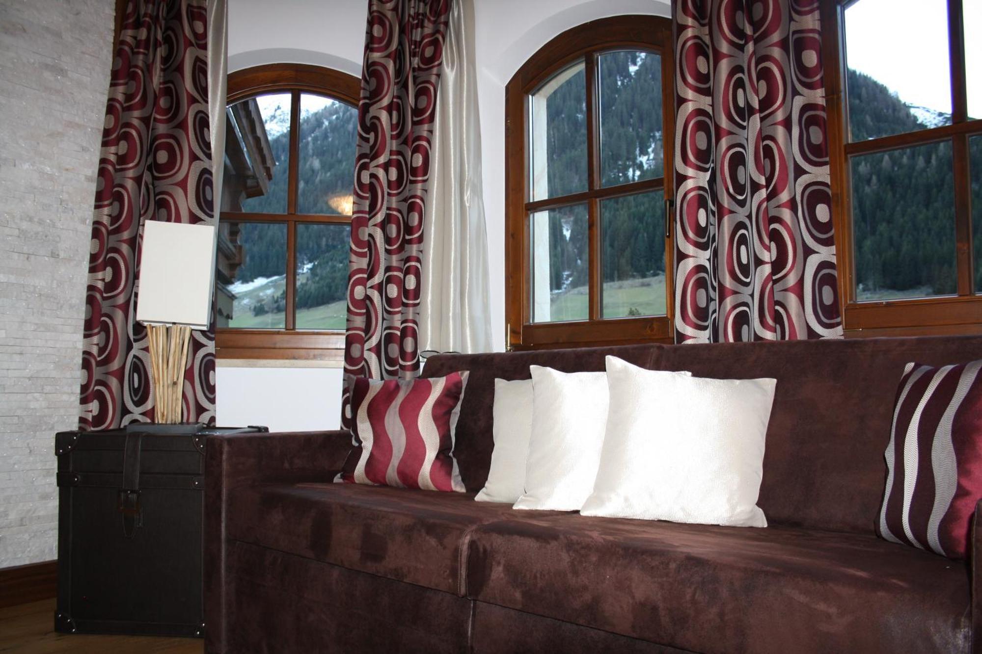אישגל Alpinlounge Raetia Appartements חדר תמונה