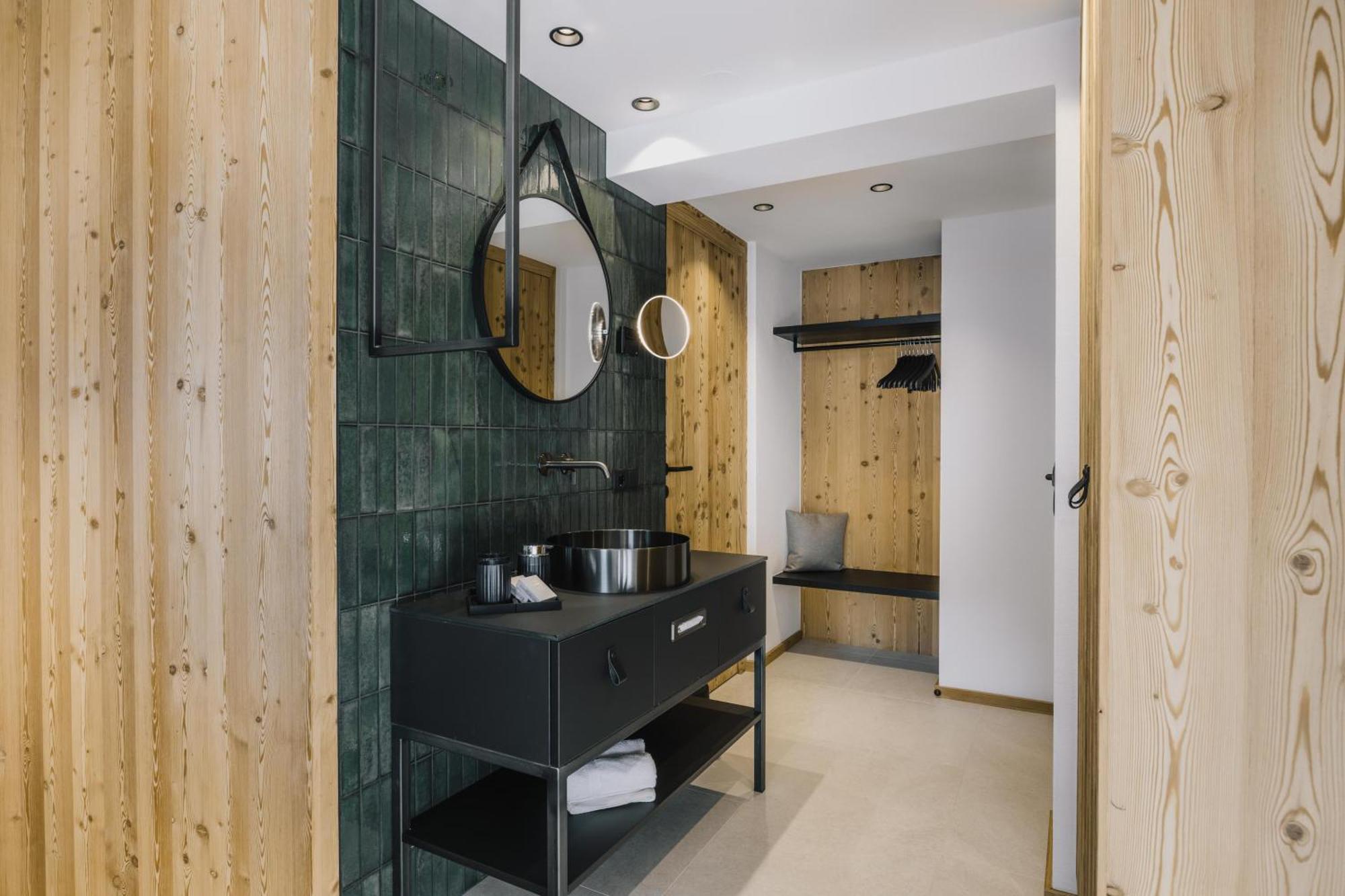 אישגל Alpinlounge Raetia Appartements מראה חיצוני תמונה