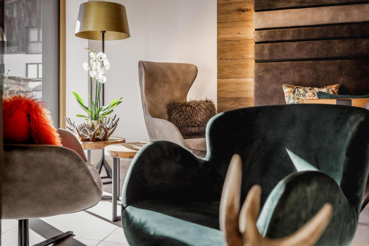 אישגל Alpinlounge Raetia Appartements מראה חיצוני תמונה