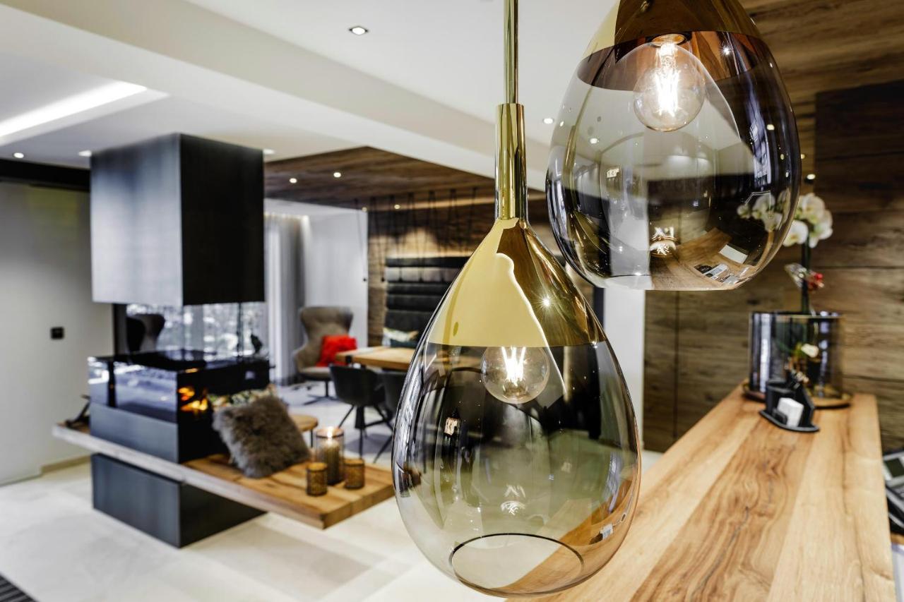 אישגל Alpinlounge Raetia Appartements מראה חיצוני תמונה