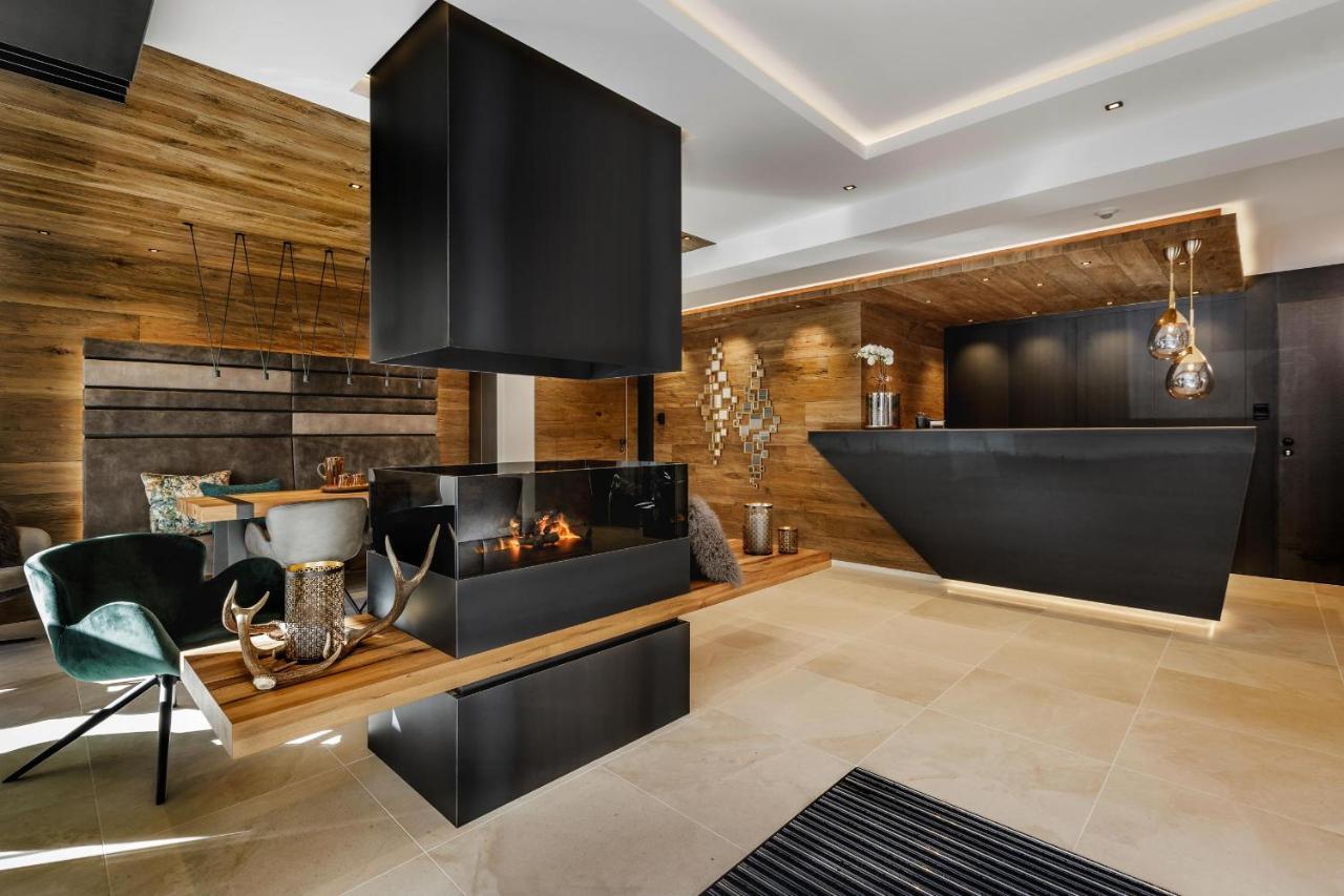 אישגל Alpinlounge Raetia Appartements מראה חיצוני תמונה