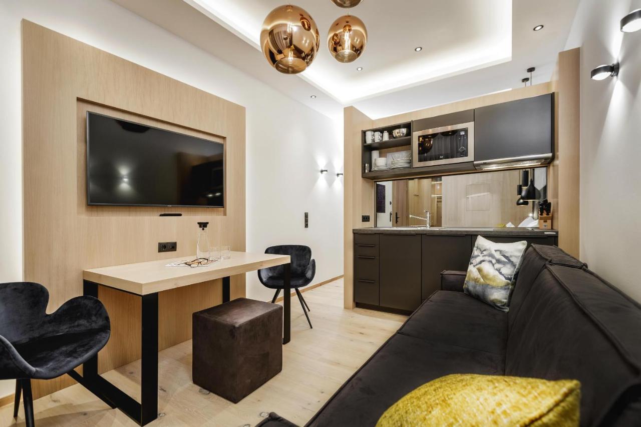 אישגל Alpinlounge Raetia Appartements מראה חיצוני תמונה